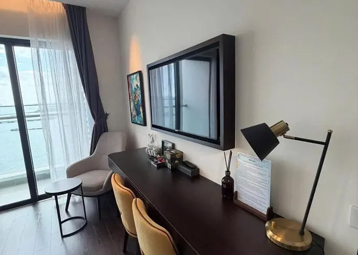 Hotel The Sapphire S2