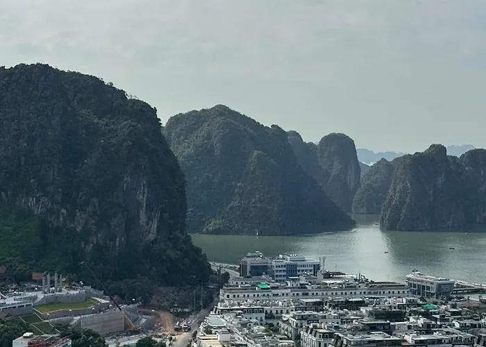 The Sapphire S2 Hotel Ha Long